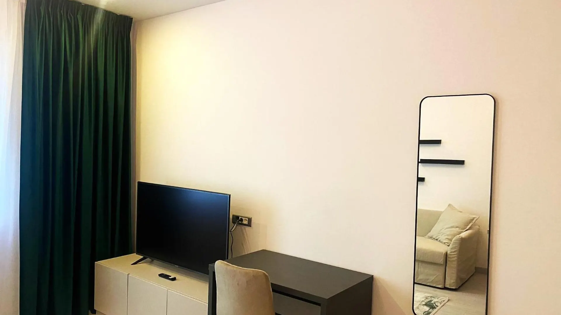 Yamaluxe Studio - Cozy & Stylish With Many Facilities Bukarest